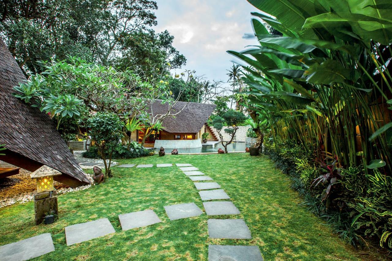 Seminyak Villa Kalyca Esterno foto