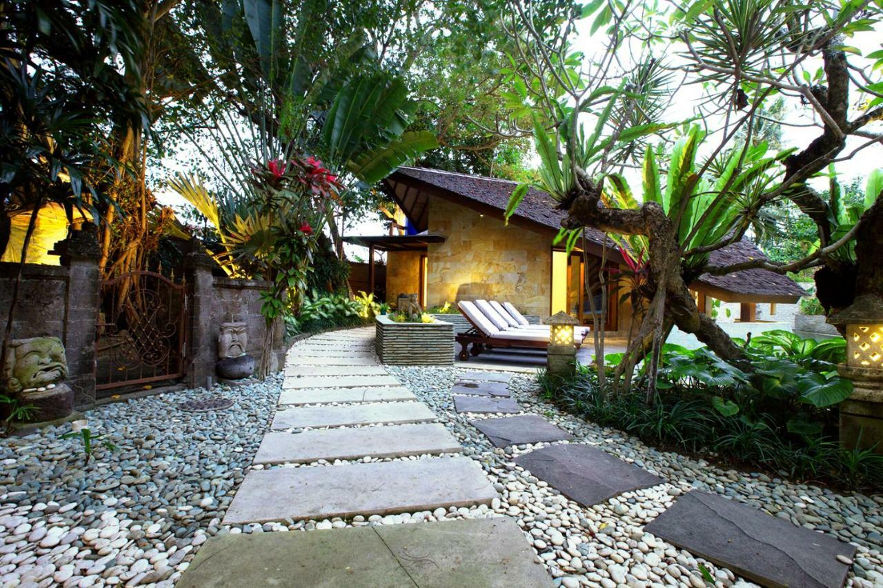 Seminyak Villa Kalyca Esterno foto