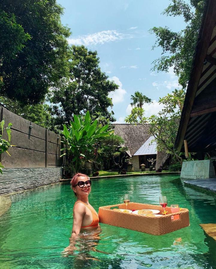 Seminyak Villa Kalyca Esterno foto