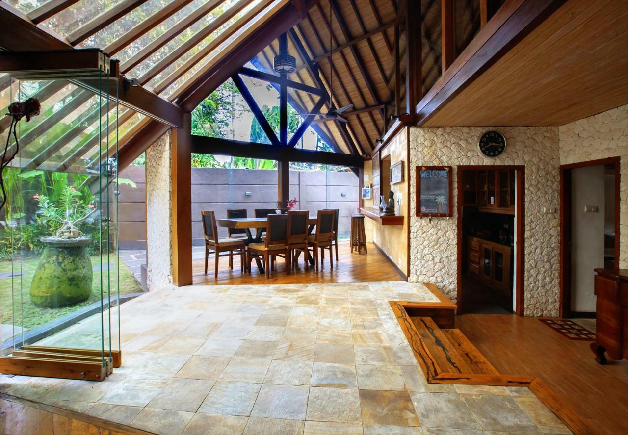 Seminyak Villa Kalyca Esterno foto