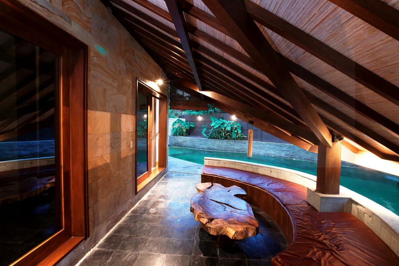 Seminyak Villa Kalyca Esterno foto