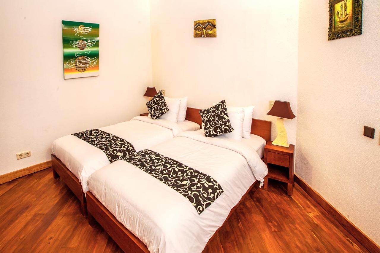 Seminyak Villa Kalyca Esterno foto